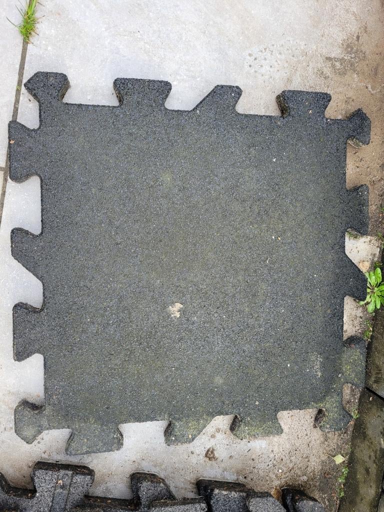 4 Rubber tegels zwart 50x50x2.5 voor onder speeltoestel, Tuin en Terras, Tegels en Klinkers, Ophalen of Verzenden, Rubber, Overige typen