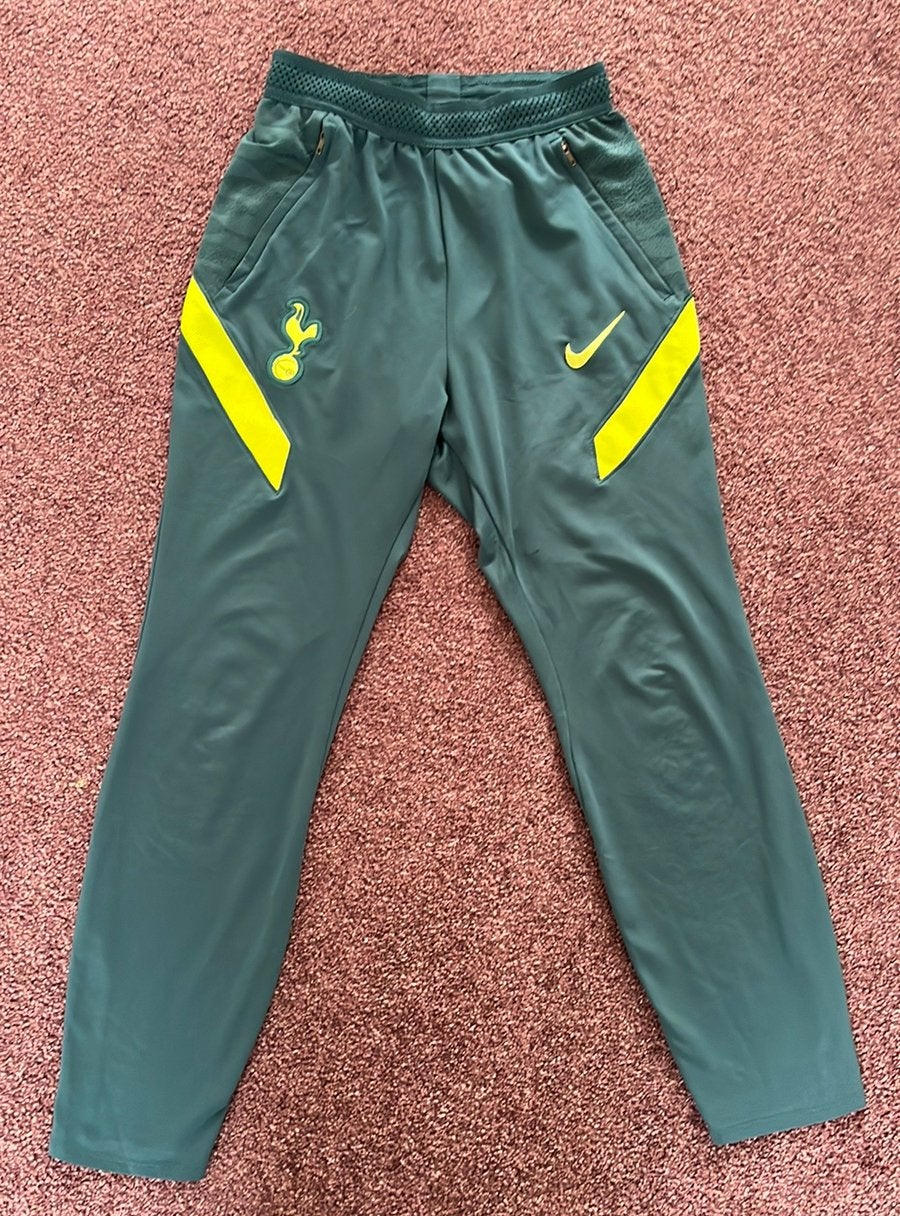 Trainingsbroek Nike maat 158, Ophalen of Verzenden, Gebruikt, Jongen of Meisje, Broek