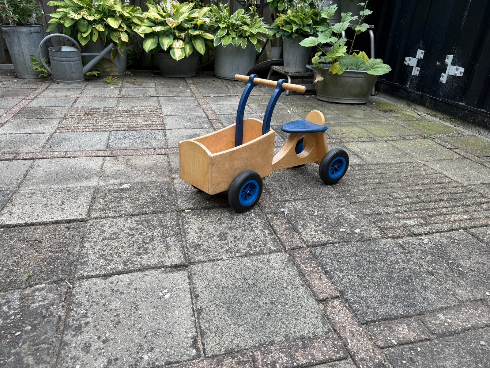 Houten peuter bakfietsje, Ophalen, Gebruikt, Overige merken
