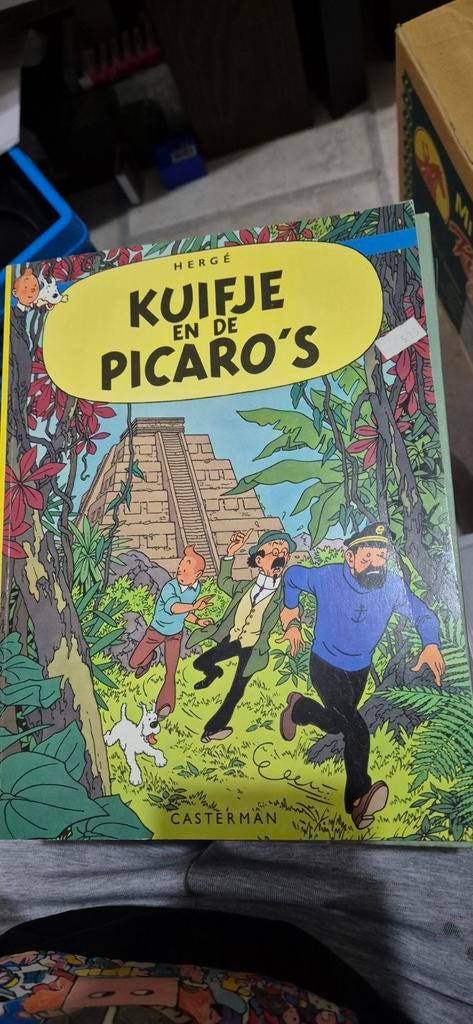 Kuifje en de Picaro's - Klassiek stripboek van Hergé, Gelezen, Eén stripboek, Ophalen of Verzenden, Hergé