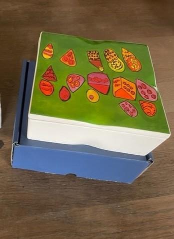 Koektrommel en kopje CWZ door Erica Carti Walter Jansen, Nieuw, Ophalen of Verzenden, Schaal of Schalen, Overige stijlen