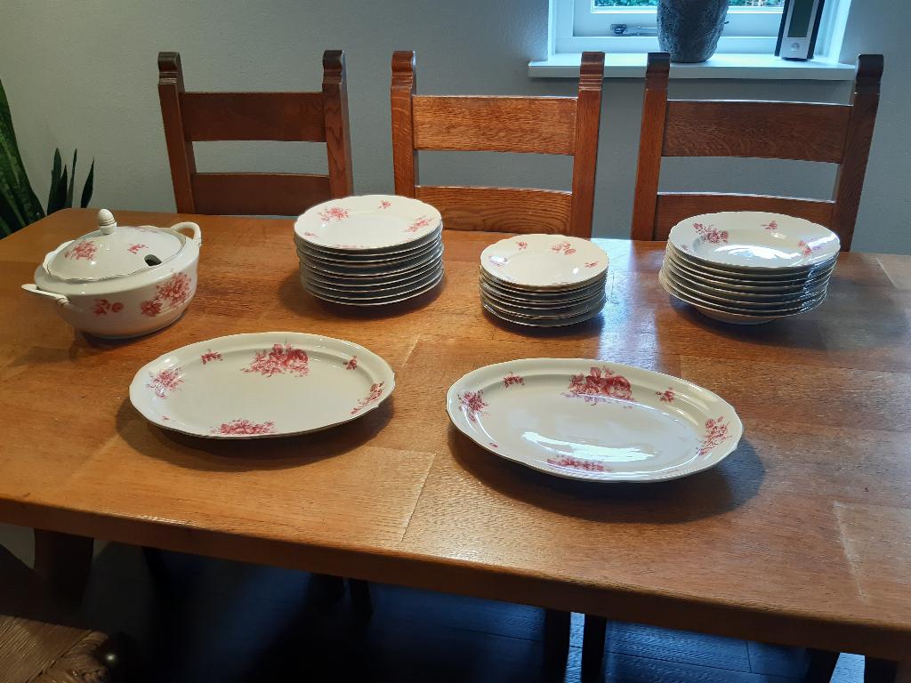 Servies Mosa Maastricht, Ophalen