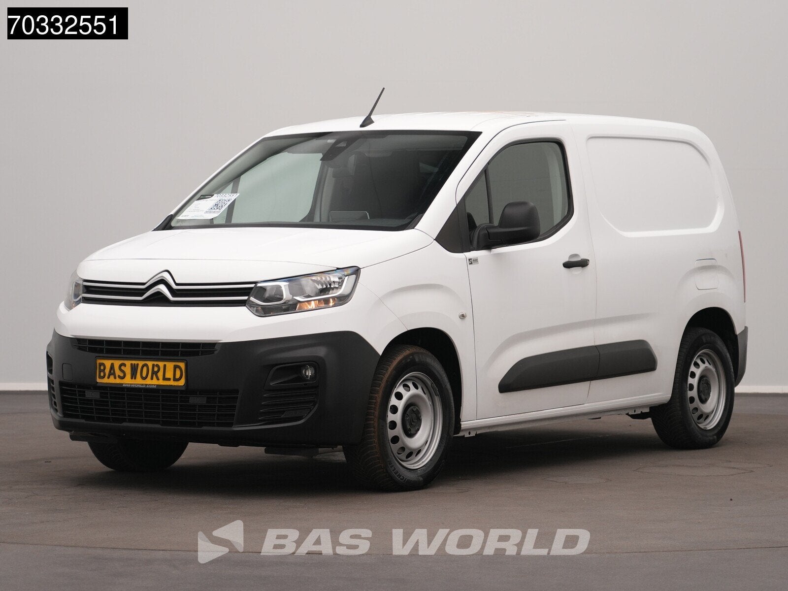 Citroën Berlingo 130pk Automaat Benzine Navi Camera CarPlay, Automaat, 1441 kg, Stof, Gebruikt