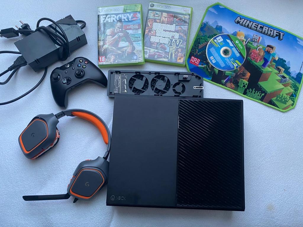 Xbox One, Spelcomputers en Games, Ophalen, Xbox One, Zo goed als nieuw, Met 1 controller