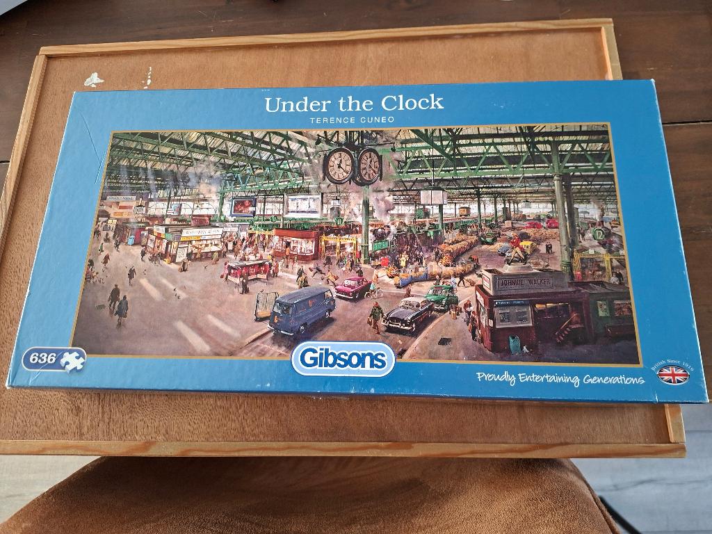 Gibson puzzel Under the Clock, Ophalen of Verzenden, 500 t/m 1500 stukjes, Gebruikt, Legpuzzel