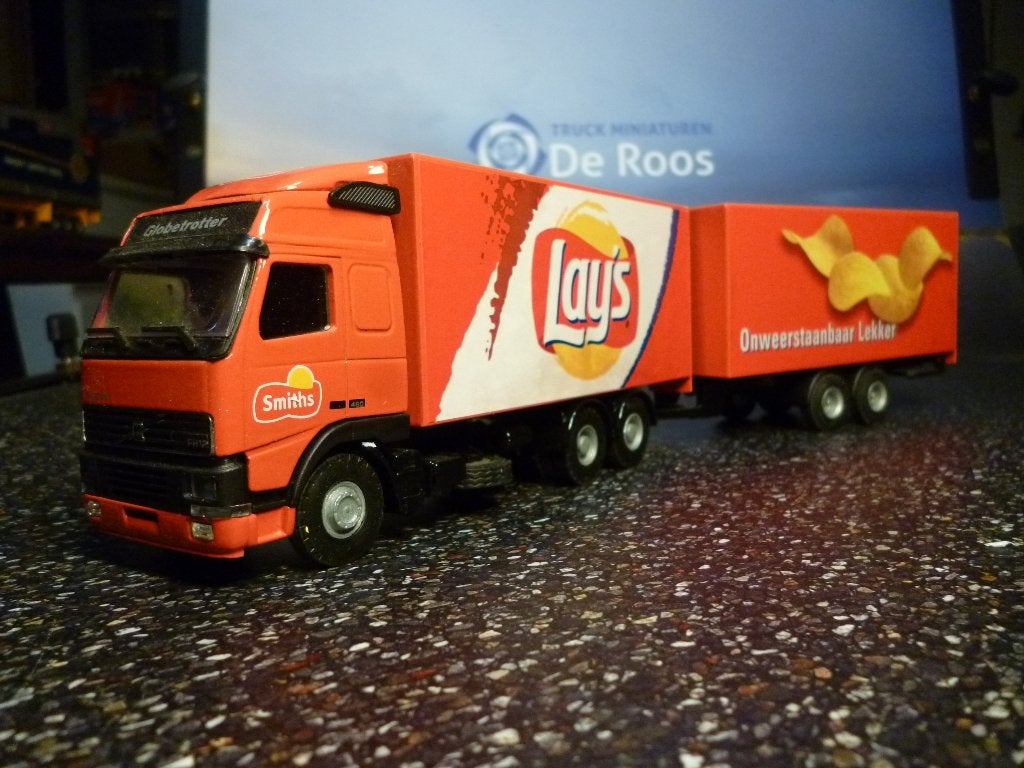 Volvo FH12 combi Smiths / Lays, Ophalen of Verzenden, Zo goed als nieuw, Bus of Vrachtwagen, Lion Toys