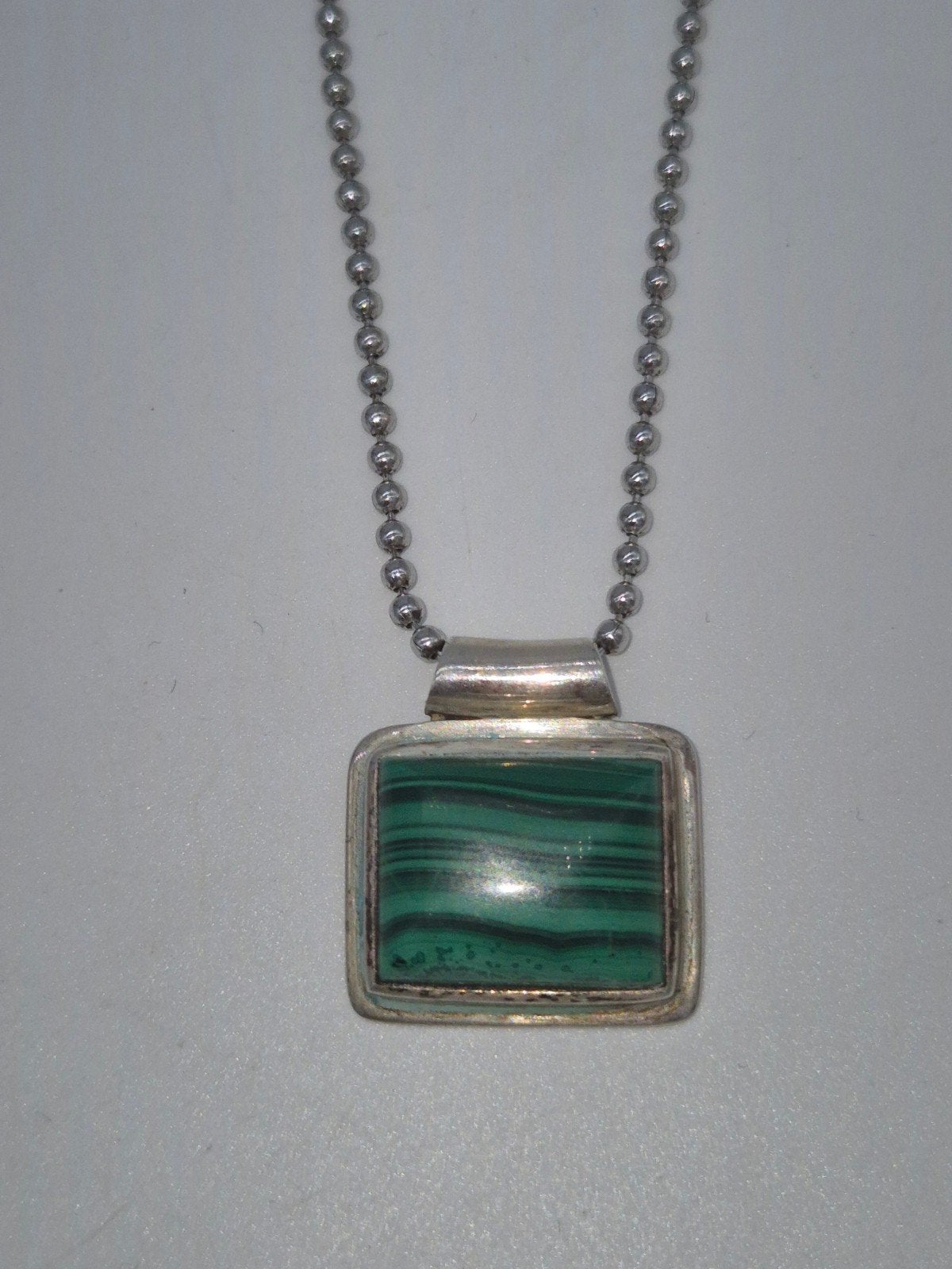 Zilveren ketting met malachiet steen 925, Gebruikt, Verzenden, Met edelsteen, Zilver
