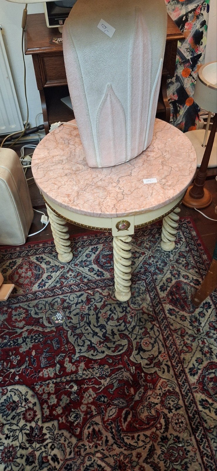 Vintage bijzettafel met marmeren blad en gedraaide poten, Antiek en Kunst, Antiek | Meubels | Tafels, Ophalen of Verzenden