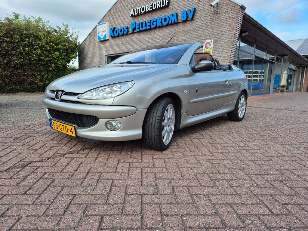Peugeot 206 1.6-16V GRIFFE, Voorwielaandrijving, Gebruikt, 4 cilinders, Cabriolet