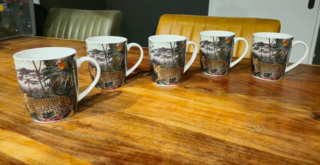 5 koffie mokken panter, Ophalen of Verzenden, Zo goed als nieuw, Overige stijlen, Kop(pen) en/of Schotel(s)