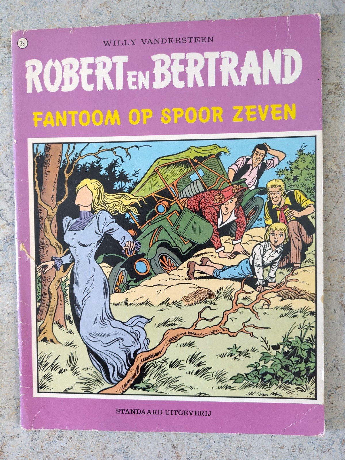 Robert en Bertrand - Fantoom op Spoor Zeven (nr. 39), Eén stripboek, Ophalen of Verzenden, Gelezen, Willy Vandersteen