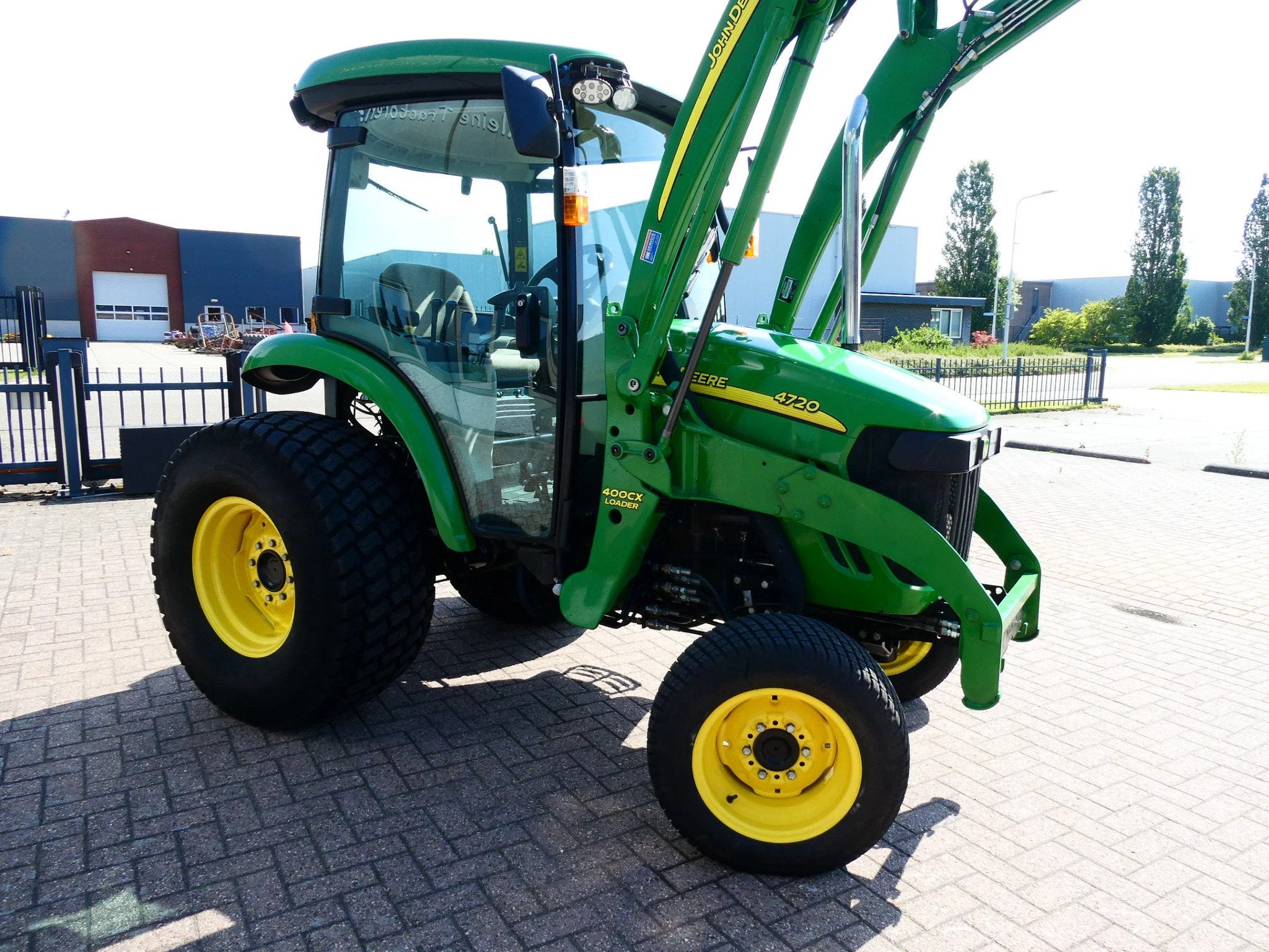 John Deere 4720 4wd HST / 02717 Draaiuren / Full Options, Zakelijke goederen, Agrarisch | Tractoren, John Deere, Gebruikt, De Maalstroom 3
8255 RN  Swifterbant