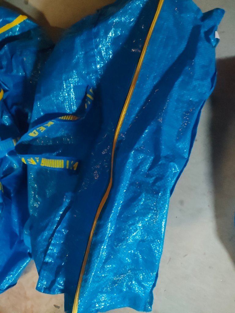 Ikea tassen 2x, Ophalen