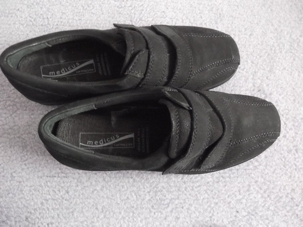 dames schoenen 4 1/2, Ophalen of Verzenden, Zo goed als nieuw, Zwart, Overige typen