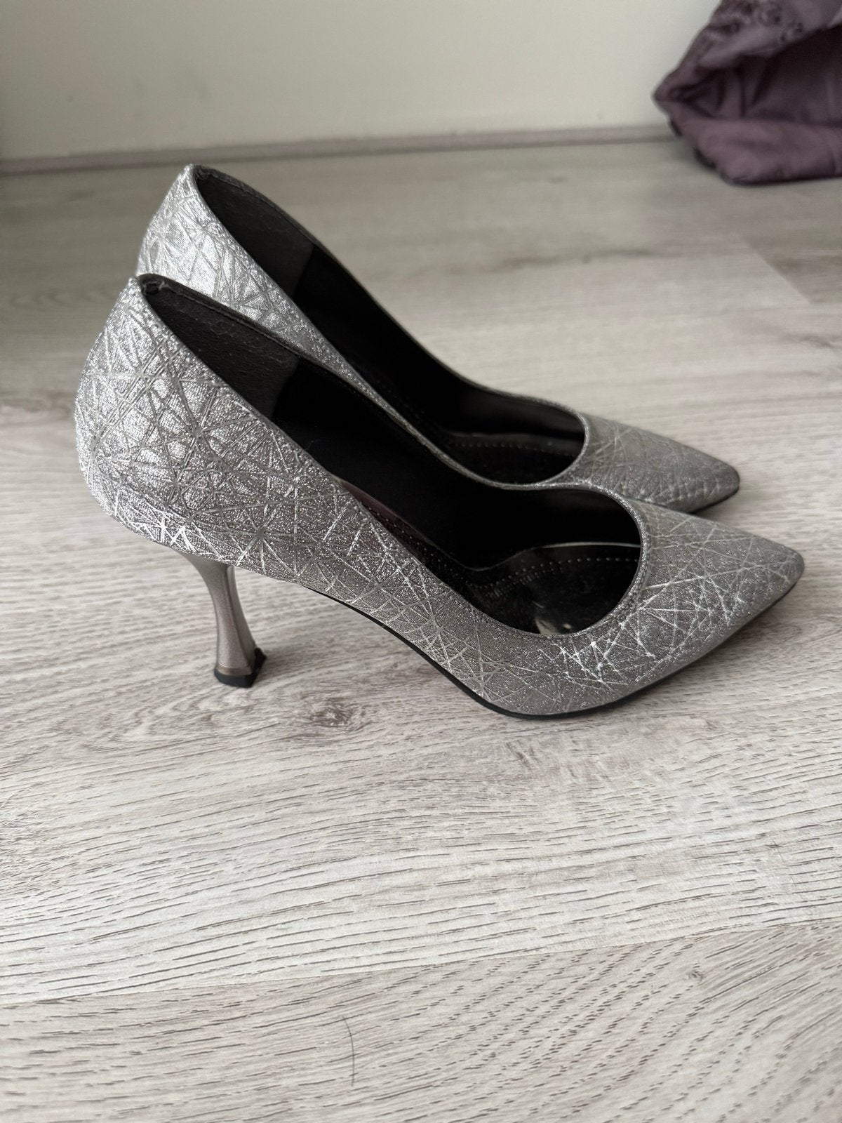 Zilveren pumps met hak - Maat 39, Ophalen, Zo goed als nieuw, Overige kleuren, Pumps