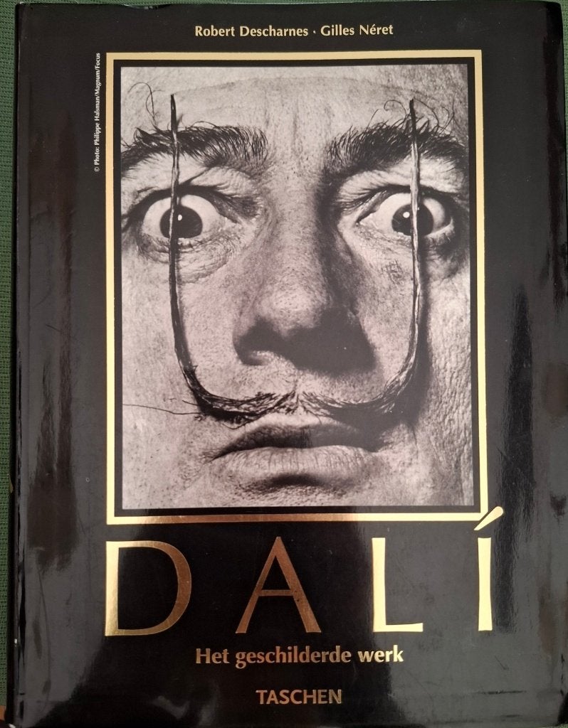 Salvador Dali, 1904-1989, Het geschilderde werk, Deel 1, Gelezen, Ophalen of Verzenden, Schilder- en Tekenkunst, Robert Descharnes/Gilles Néret