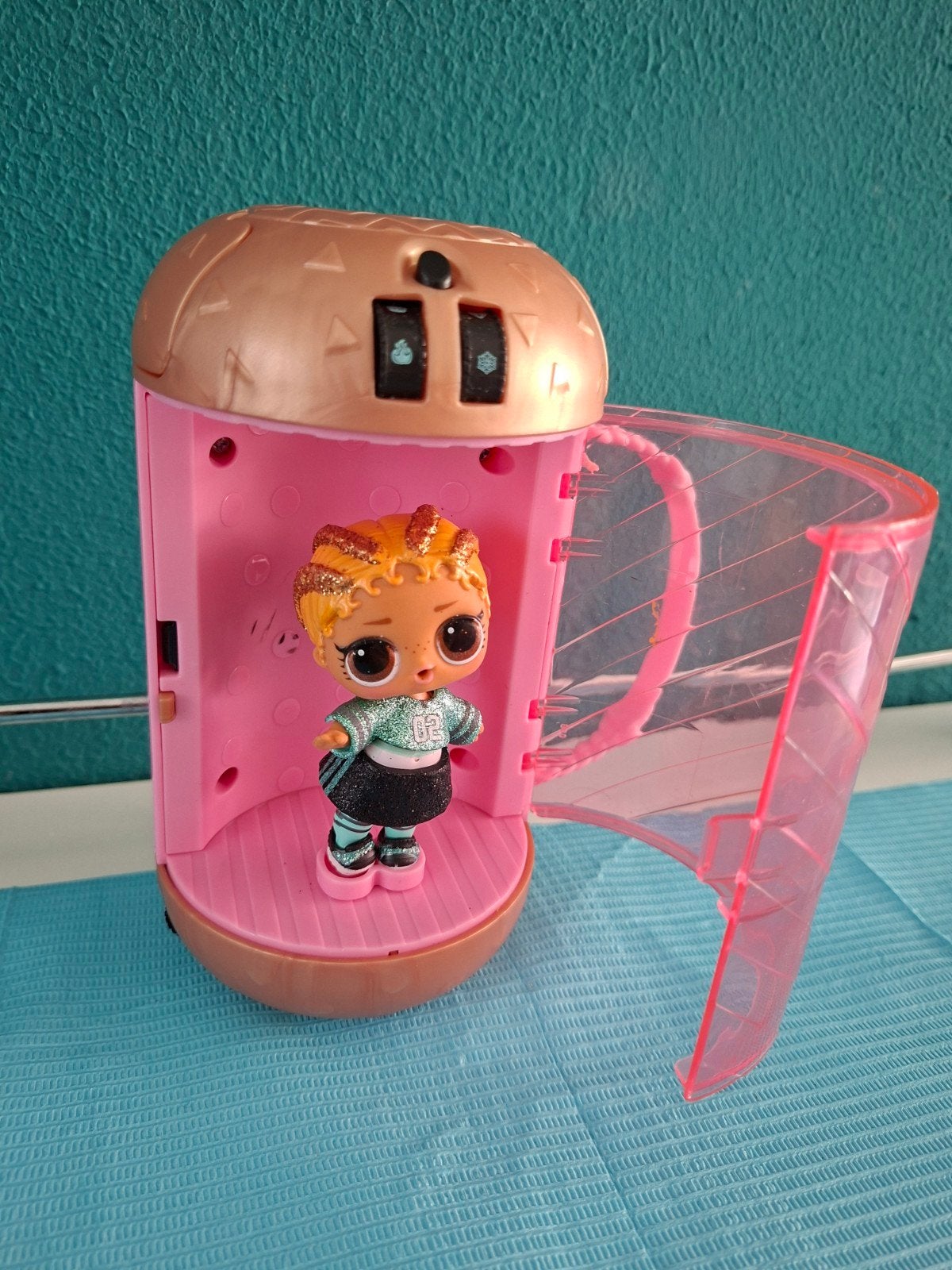 L.O.L. Surprise! pop met accessoires en capsule, Ophalen of Verzenden, Zo goed als nieuw, Overige typen