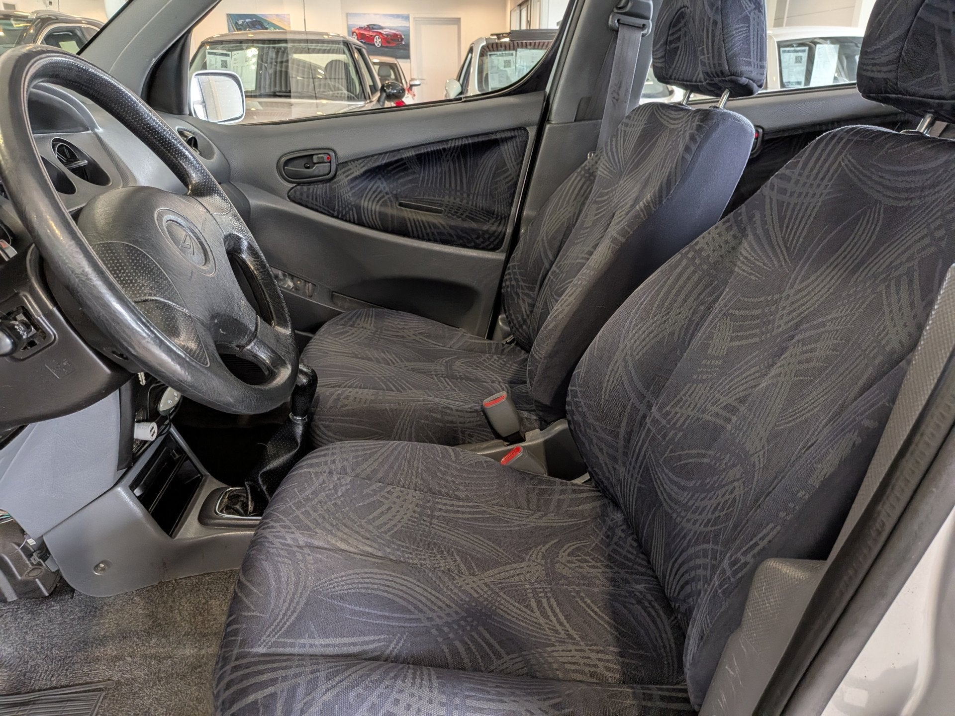 Daihatsu YRV 1.3-16V VTi Trekhaak, Stuurbekrachtiging, foto 6