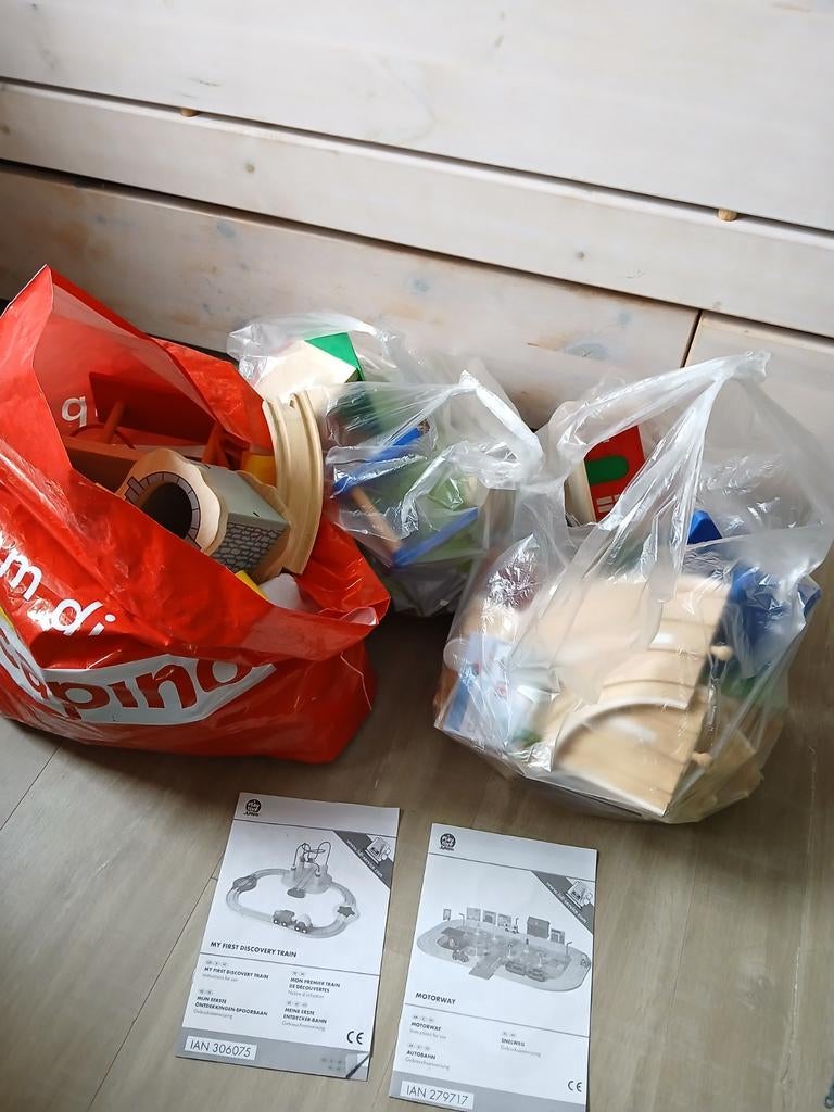 Houten treinspoor en autobaan, Kinderen en Baby's, Speelgoed | Houten speelgoed, Ophalen, Gebruikt