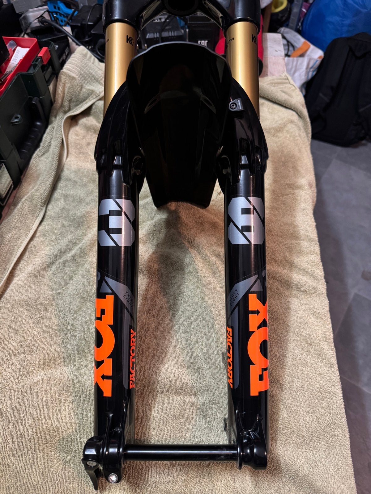 Fox 38 Float Grip 2 Factory voorvork E-mtb Tuned 27.5”, Fietsen en Brommers, Fietsonderdelen, Ophalen, Voorvork