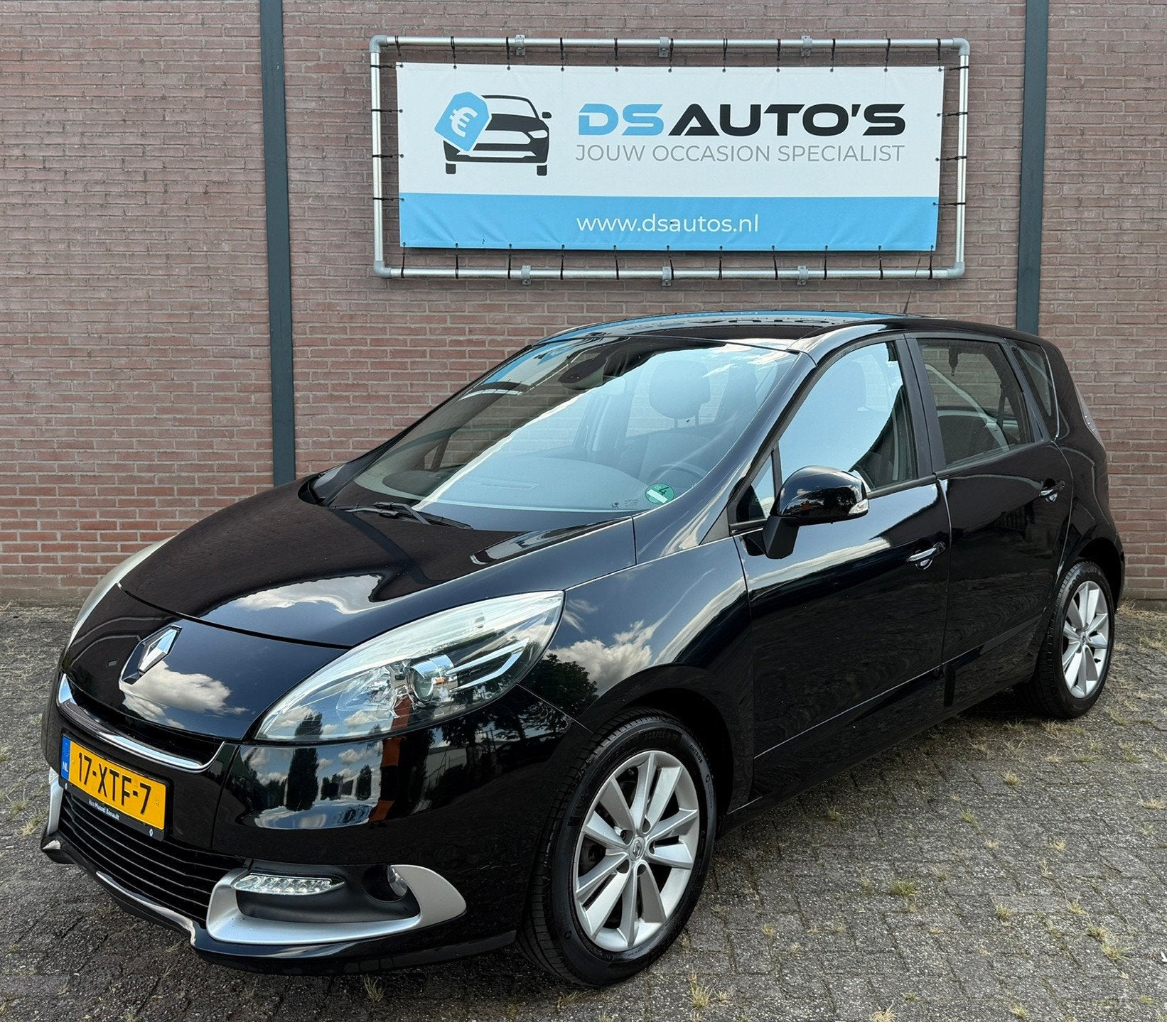 Renault Scénic 1.2 TCe Expression, Voorwielaandrijving, Stof, Gebruikt, 4 cilinders