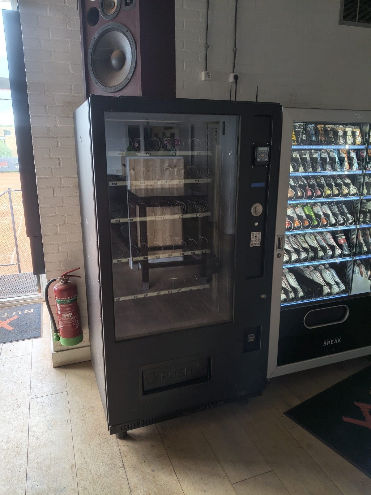 Vendingmachine Vendo SVE HS8 - Compressor defect, Ophalen