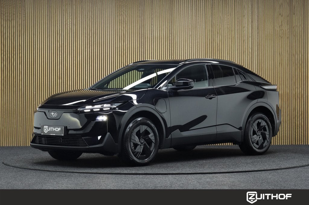 Subaru Uncharted 2E-xcite+ 77 kWh | Adaptive-cruise | 360°, Met garantie (alle), Zwart, 592 km, 1890 kg