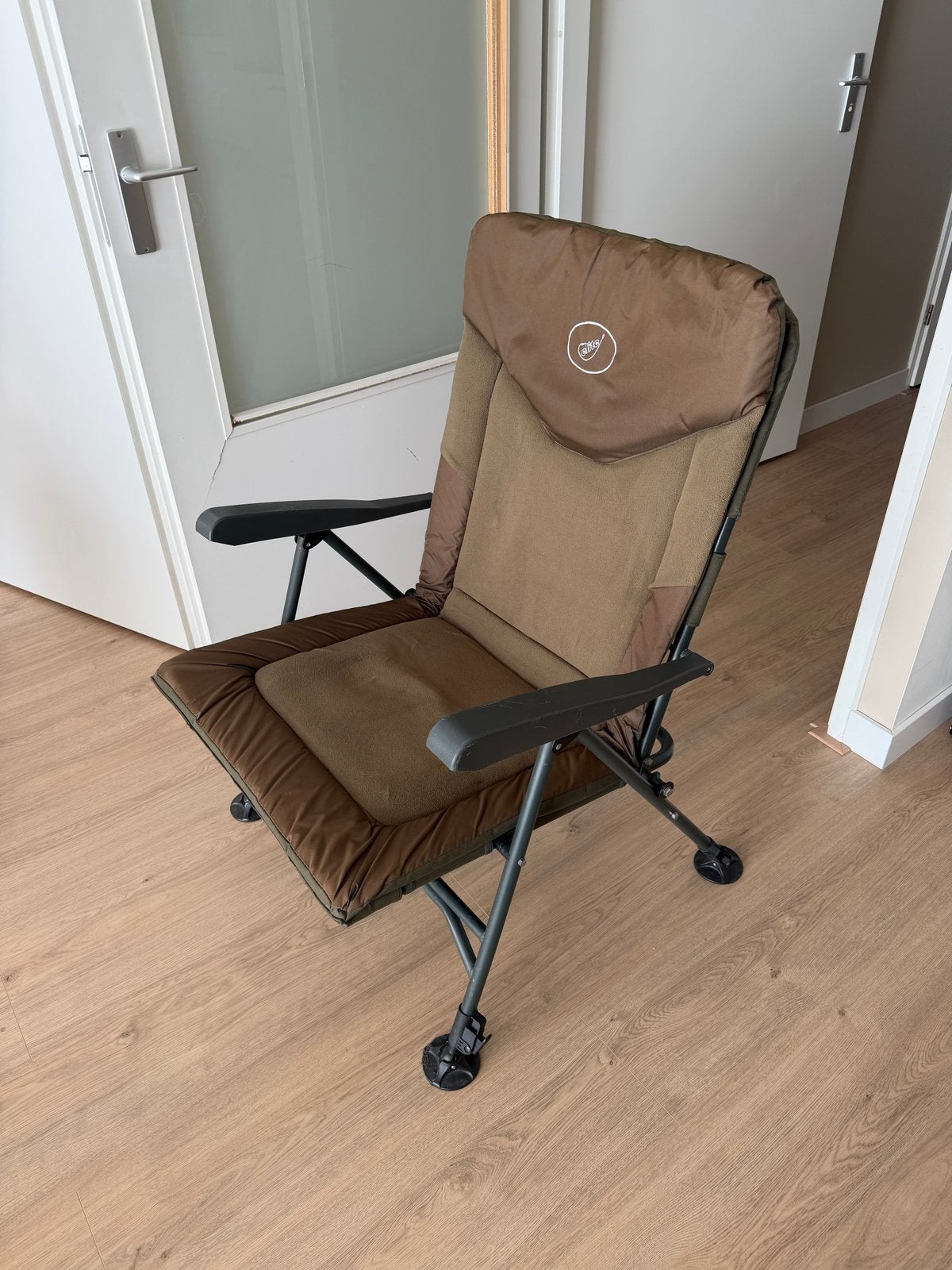 Comfortabele karperstoel/campingstoel extra breed, Ophalen, Gebruikt