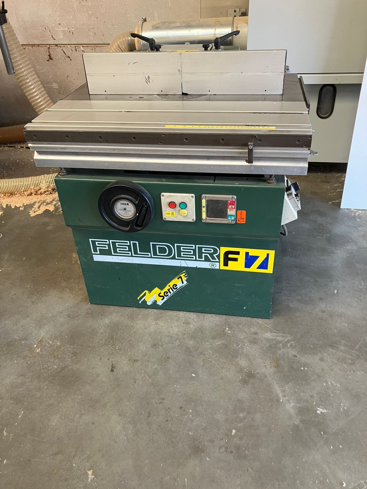Felder freesmachine, Ophalen