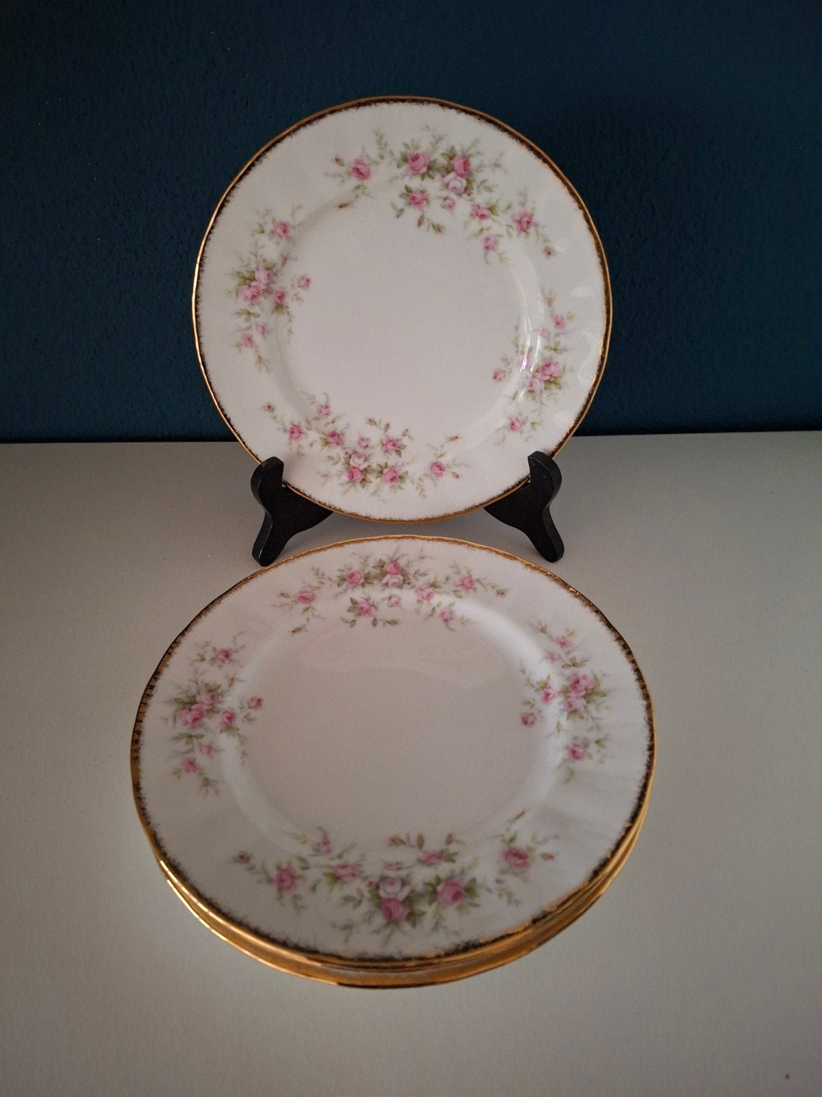Vijf Royal Albert Victoriana Rose ontbijtbordjes, Ophalen of Verzenden, Zo goed als nieuw, Bord(en), Overige stijlen