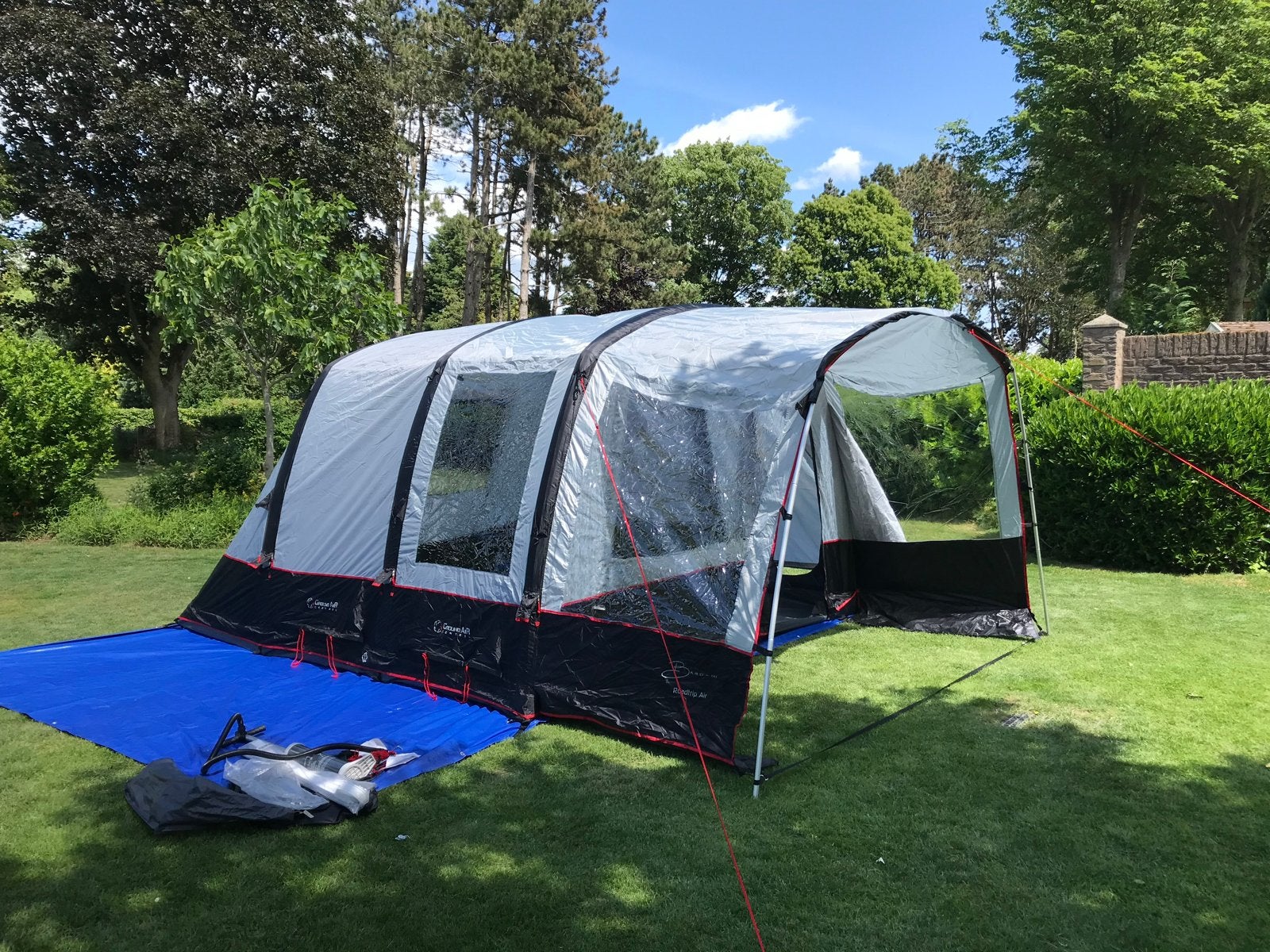 Bardani Roadtrip Air 4,70x4,50 opblaasbare bustent, Ophalen, Gebruikt, Tot en met 4