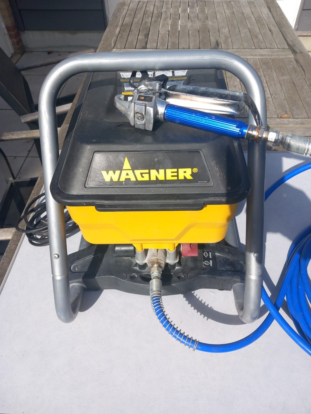 Wagner Paint Crew Airless Verfspuitapparaat met accessoires, Ophalen of Verzenden, Gebruikt, Verfspuit of Verfpomp