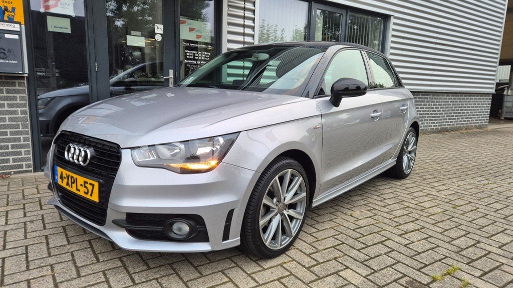 Audi A1 SPORTBACK 1.2 TFSI ADMIRED S LINE AIRCO CRUISE NAVI, Euro 5, 86 pk, 4 cilinders, Verwarmde buitenspiegels