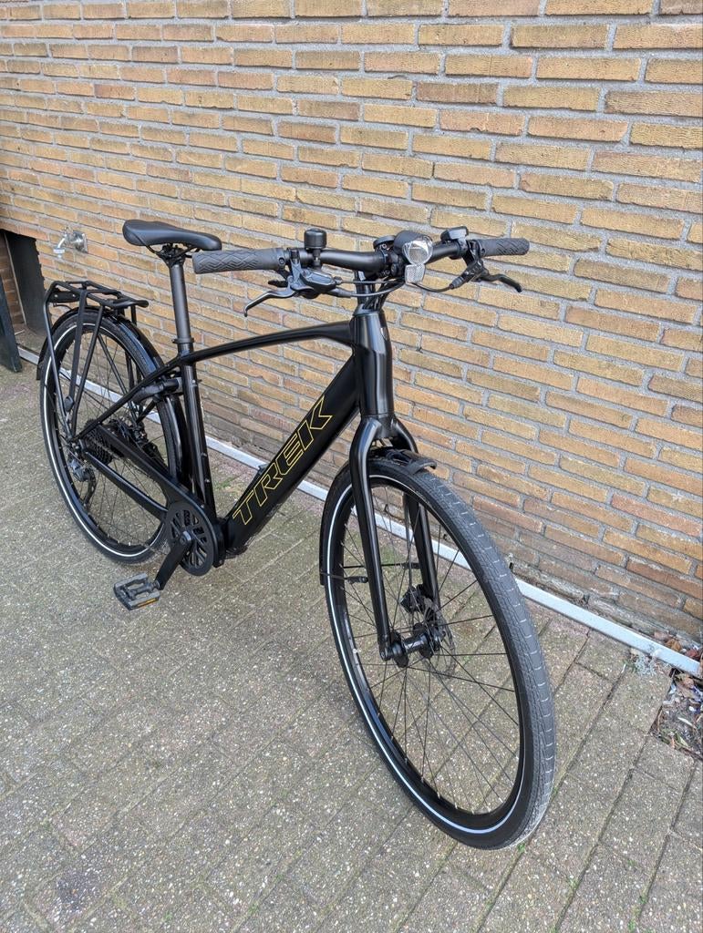 Trek FX+ 2 electrische fiets, Fietsen en Brommers, Elektrische fietsen, Zo goed als nieuw, Minder dan 47 cm, 50 km per accu of meer