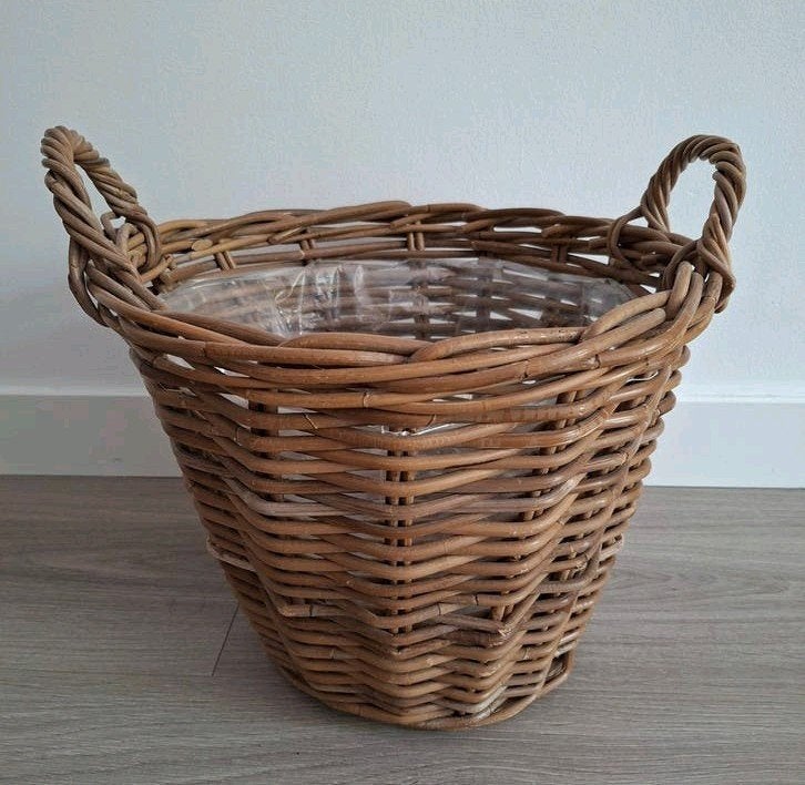 Rotan plantenmand met handvatten, Ophalen, Rond, Zo goed als nieuw, Plantenpot of Plantenbak