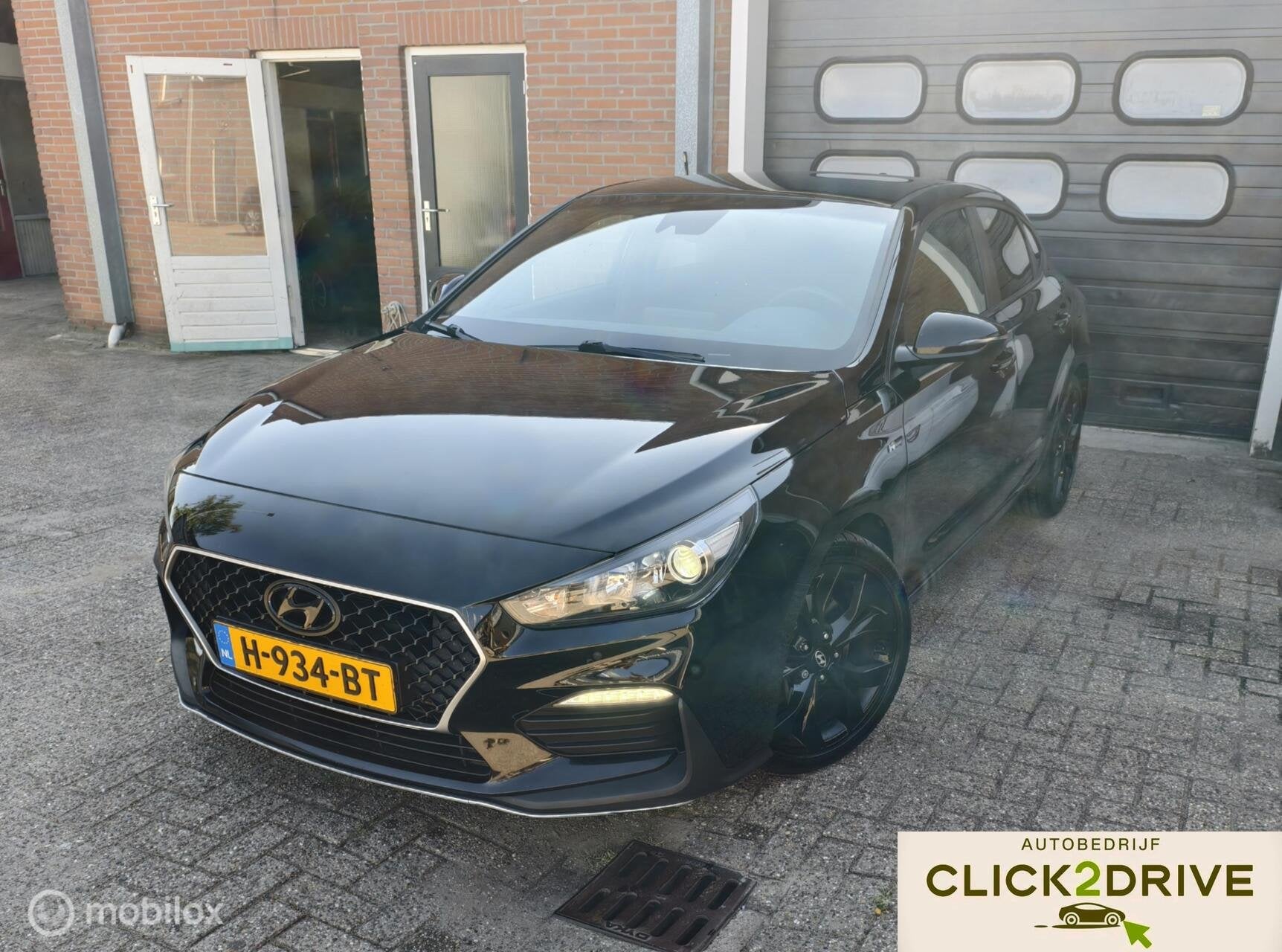 Hyundai i30 1.4 T-GDI N-Line Fastback, Voorwielaandrijving, Euro 6, 4 cilinders, Zwart