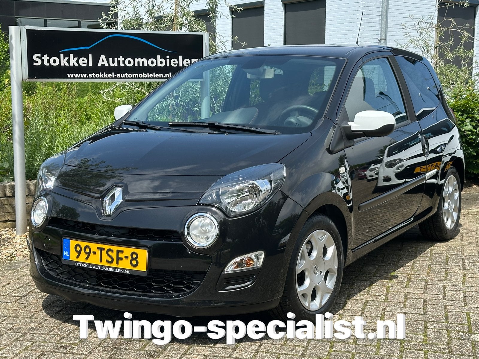 Renault Twingo Dynamique 1.2-16V 2012 Zwart✅, Voorwielaandrijving, 74 pk, Zwart, 4 cilinders