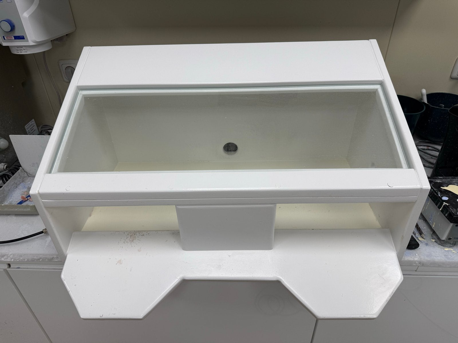 Afwerkbox voor tandtechniek, Diversen, Ophalen