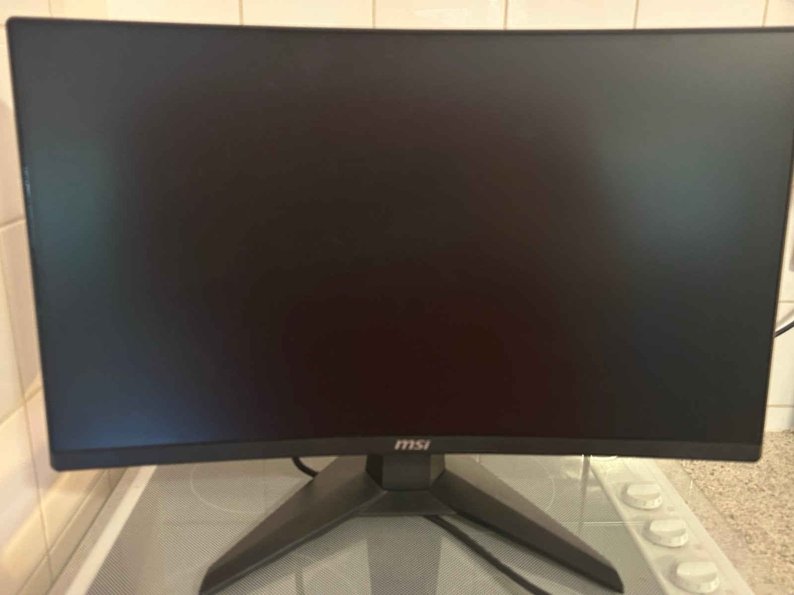MSI Mag 242C monitor - Zo goed als nieuw, Curved, VA, Full HD, Zo goed als nieuw