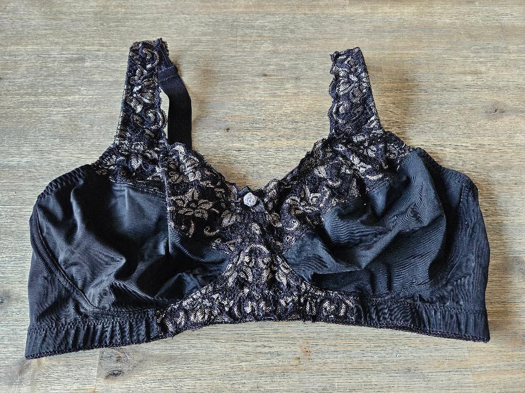 Zwarte BH maat 100D  - plus size, Kleding | Dames, Ophalen of Verzenden, Zwart, BH