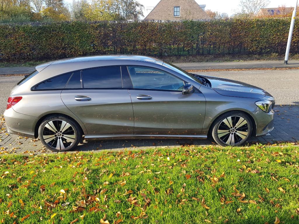 Mercedes-Benz CLA 2.1 CDI 220 Prestige 130KW  AUT 2017 Grijs, Auto's, Mercedes-Benz, CLA, 4 cilinders, Leder en Stof, Diesel