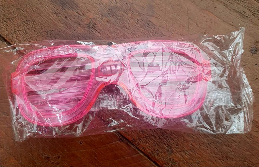 Roze Feestbril - Lichtgevende Shutter Shades, Ophalen of Verzenden, Nieuw, Feestartikel, Carnaval