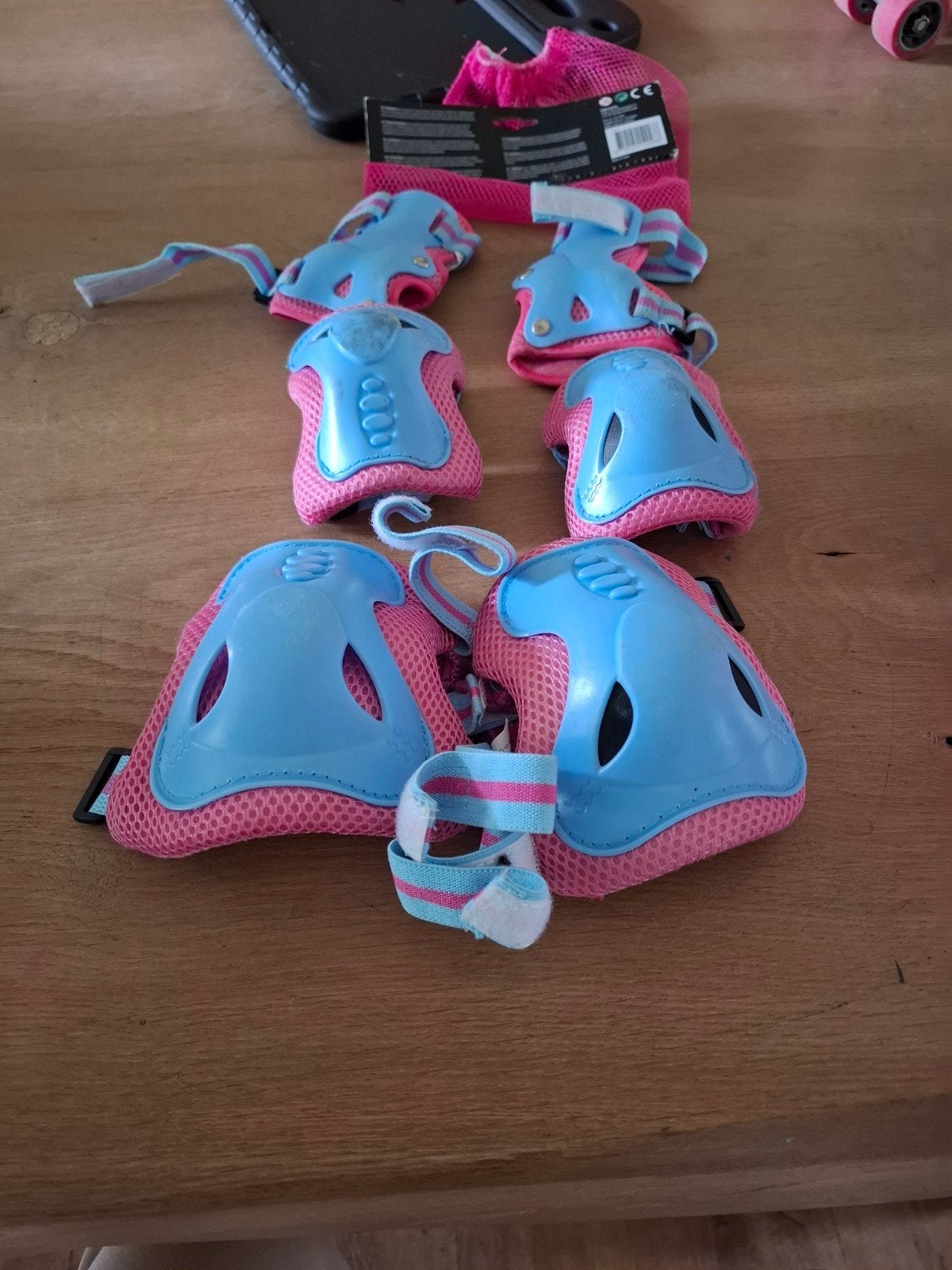 Knie-, elleboog- en polsbeschermers set voor kinderen, Ophalen, Gebruikt, Kinderen