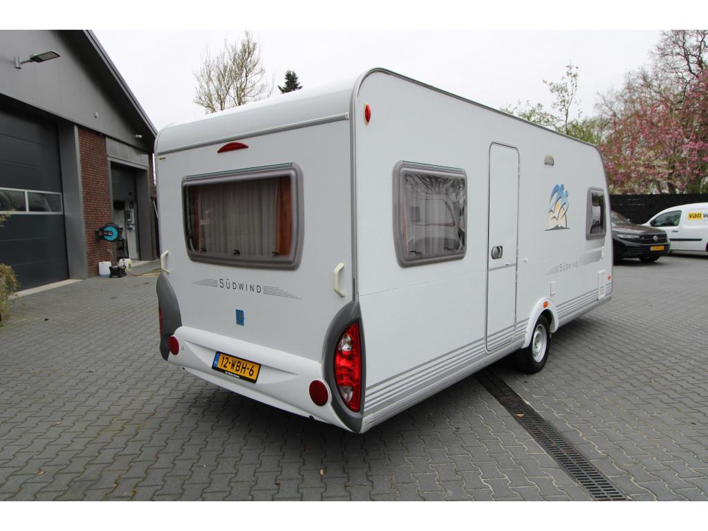 Knaus Sudwind 500 FU Mover-Voortent-Fransbed, Rondzit, Bedrijf, Overige typen, 5 tot 6 meter