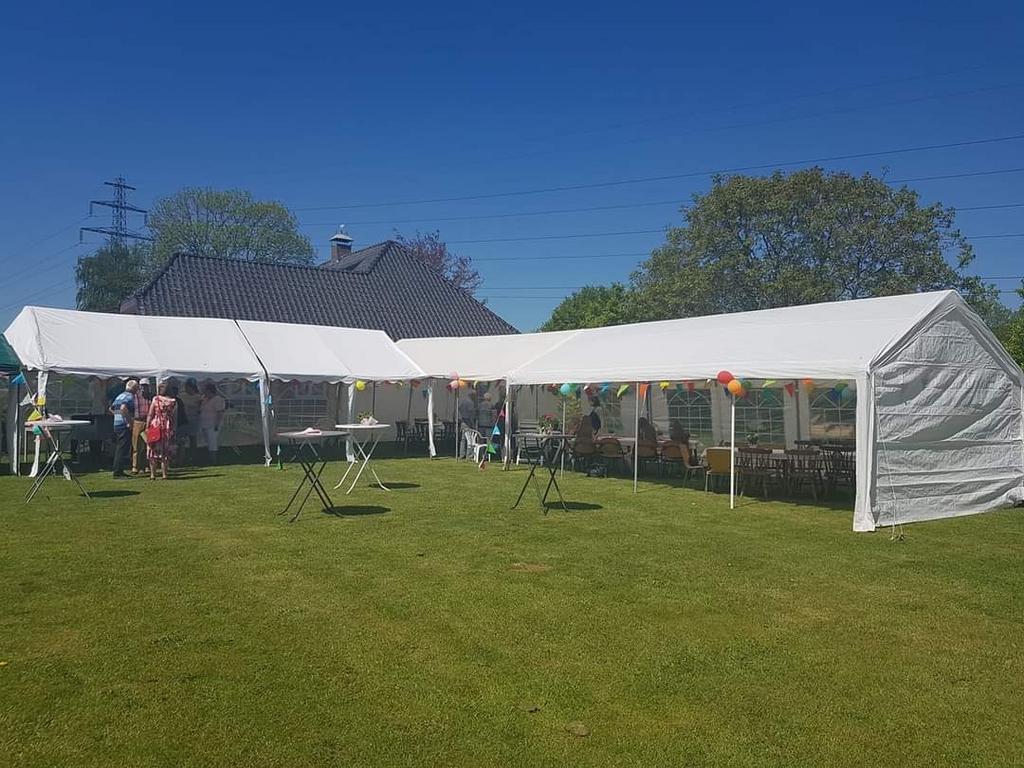 Ruime partytent voor feesten en evenementen en stoelen huur, Ophalen, Gebruikt, Partytent, 4 tot 6 meter