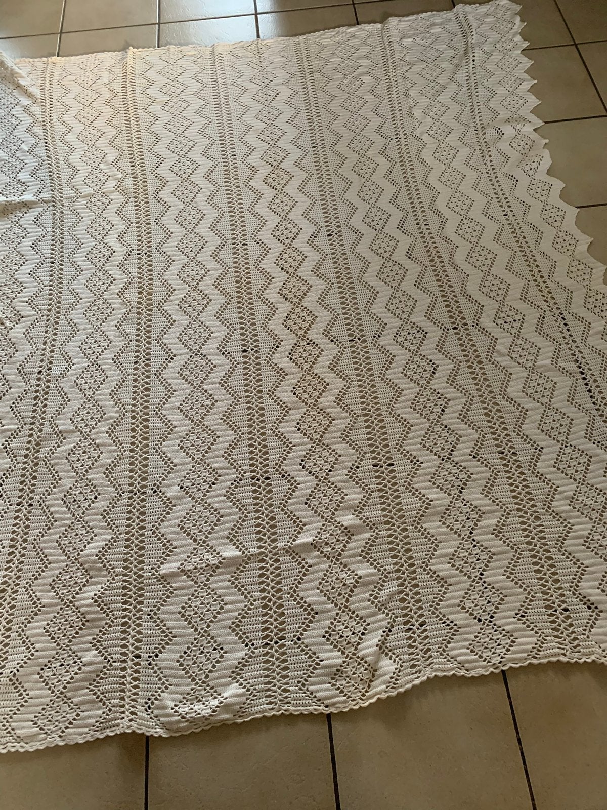 hier 2  van de 5 ,,  5  vintage bedspreien, Ophalen of Verzenden, Zo goed als nieuw, Eenpersoons, Kussen