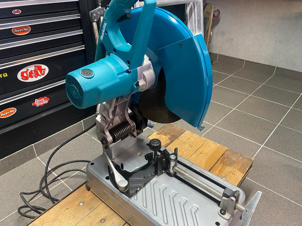Makita LW1400 afkortzaag, Doe-het-zelf en Verbouw, Gebruikt, 70 mm of meer, Ophalen of Verzenden, Afkortzaag