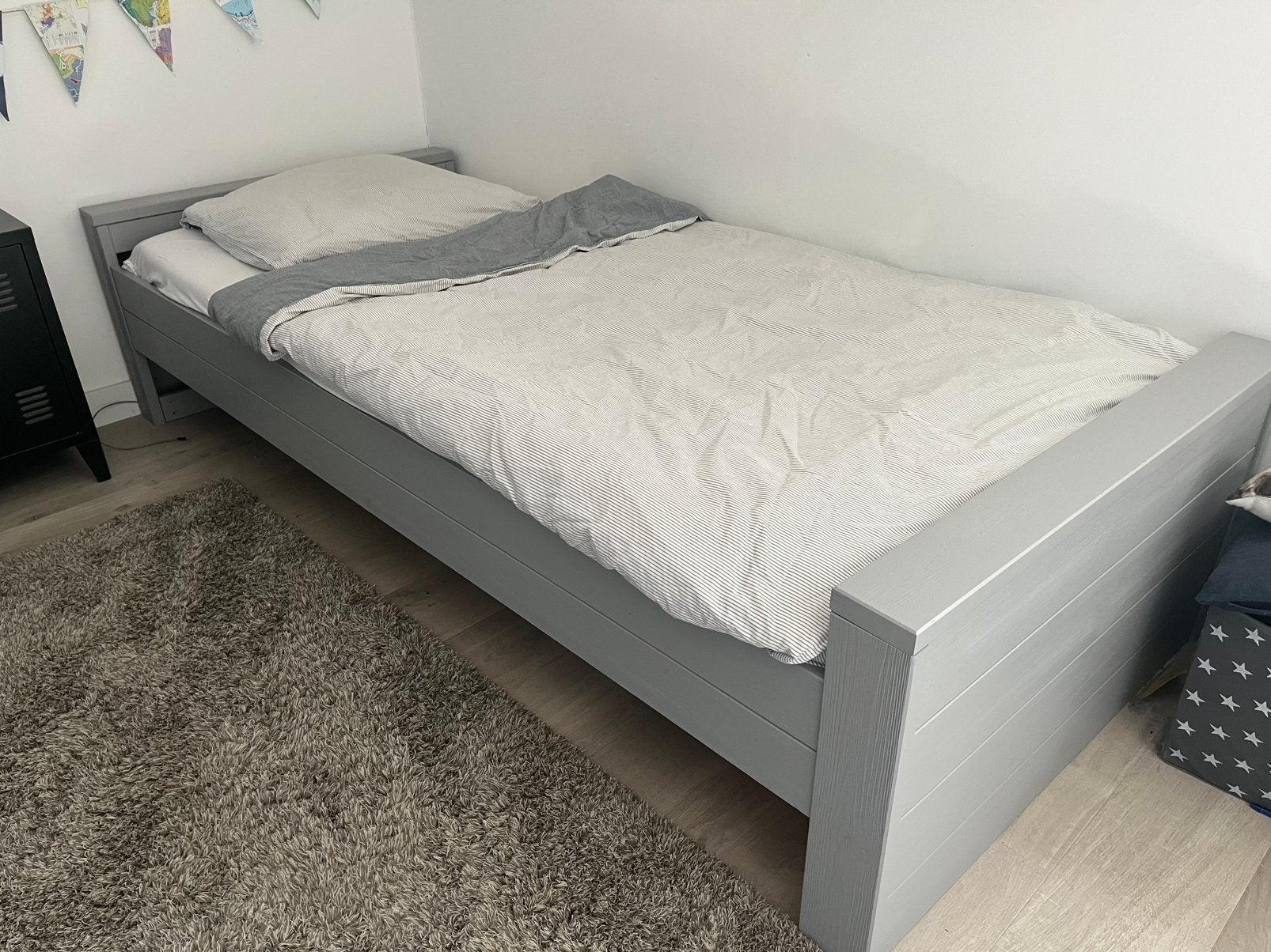WOOOD bed Dennis staalgrijs 1-persoons hout, Ophalen, 90 cm, Eenpersoons, Zo goed als nieuw