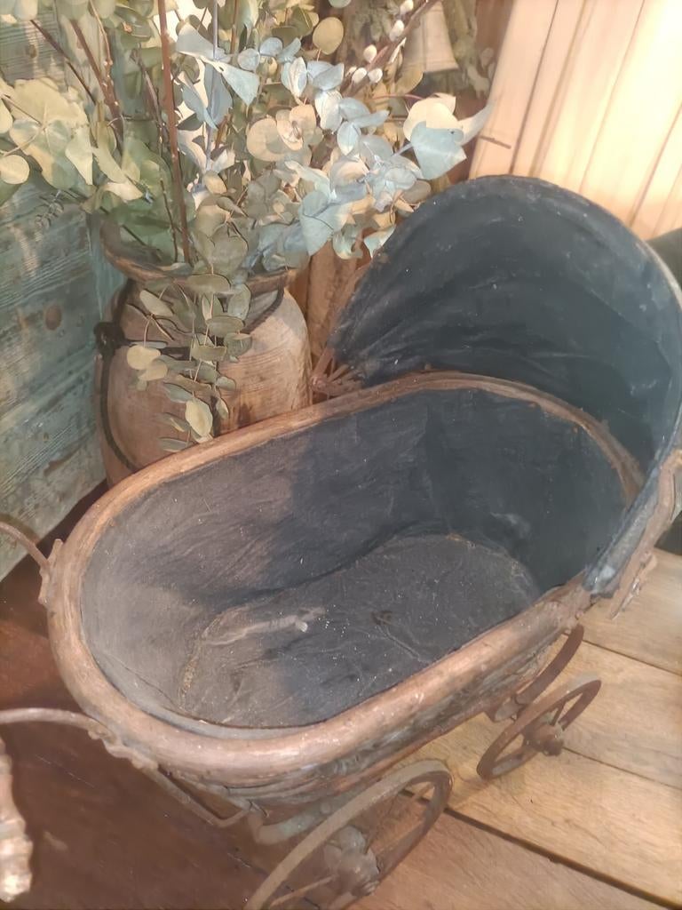 Oude brocante poppenwagen, Ophalen of Verzenden