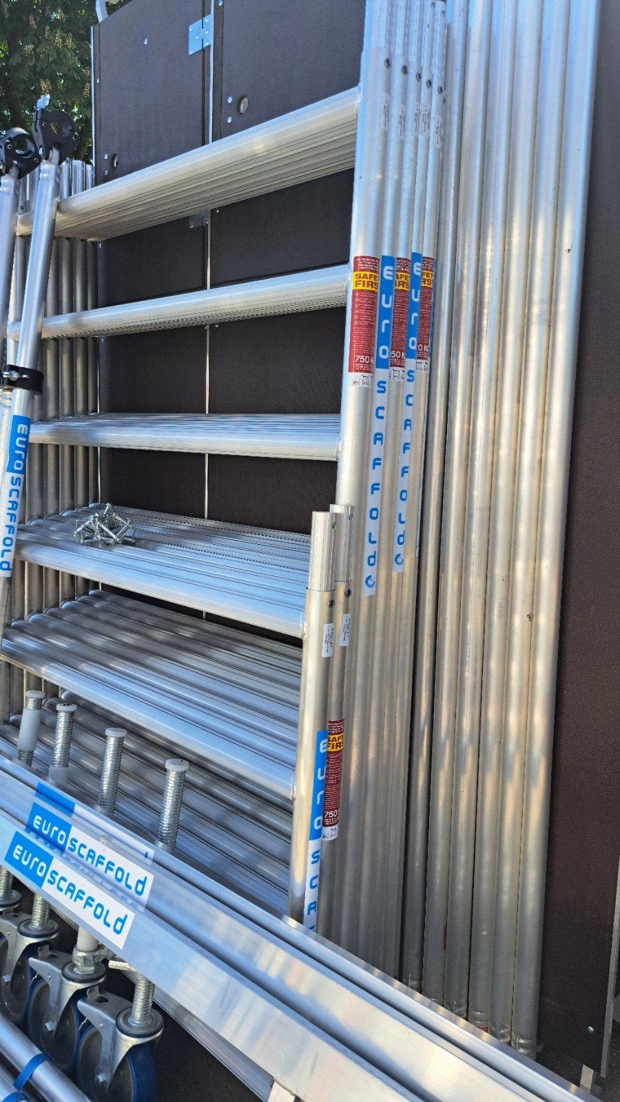 Te koop nieuwe rolsteiger 8.20 werkhoogte- nieuwe aanhanger, Ophalen of Verzenden, Euroscaffold, Rolsteiger of Kamersteiger, 5 meter of hoger